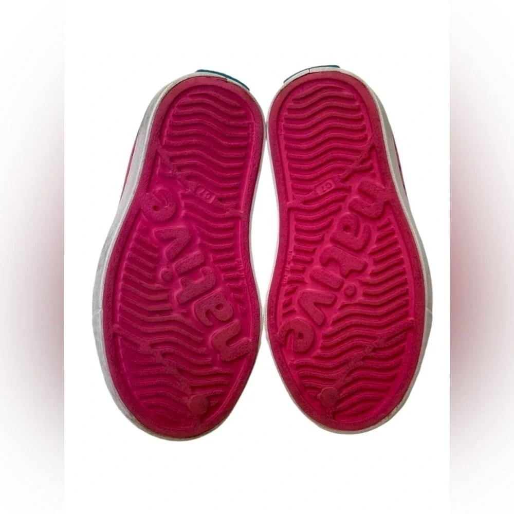 Native Jefferson Kids Classic Slip On Shoes Pink Size 7